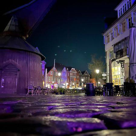Moderne 2-Zimmer Wohnung! Wlan Und Netflix Inklusive! Zentral Gelegen In Der Historischen Altstadt! Stade Kültér fotó