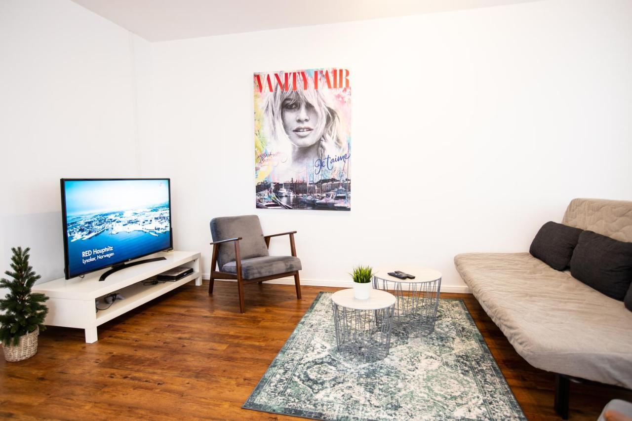 Moderne 2-Zimmer Wohnung! Wlan Und Netflix Inklusive! Zentral Gelegen In Der Historischen Altstadt! Stade Kültér fotó