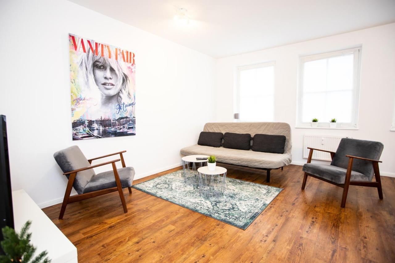 Moderne 2-Zimmer Wohnung! Wlan Und Netflix Inklusive! Zentral Gelegen In Der Historischen Altstadt! Stade Kültér fotó