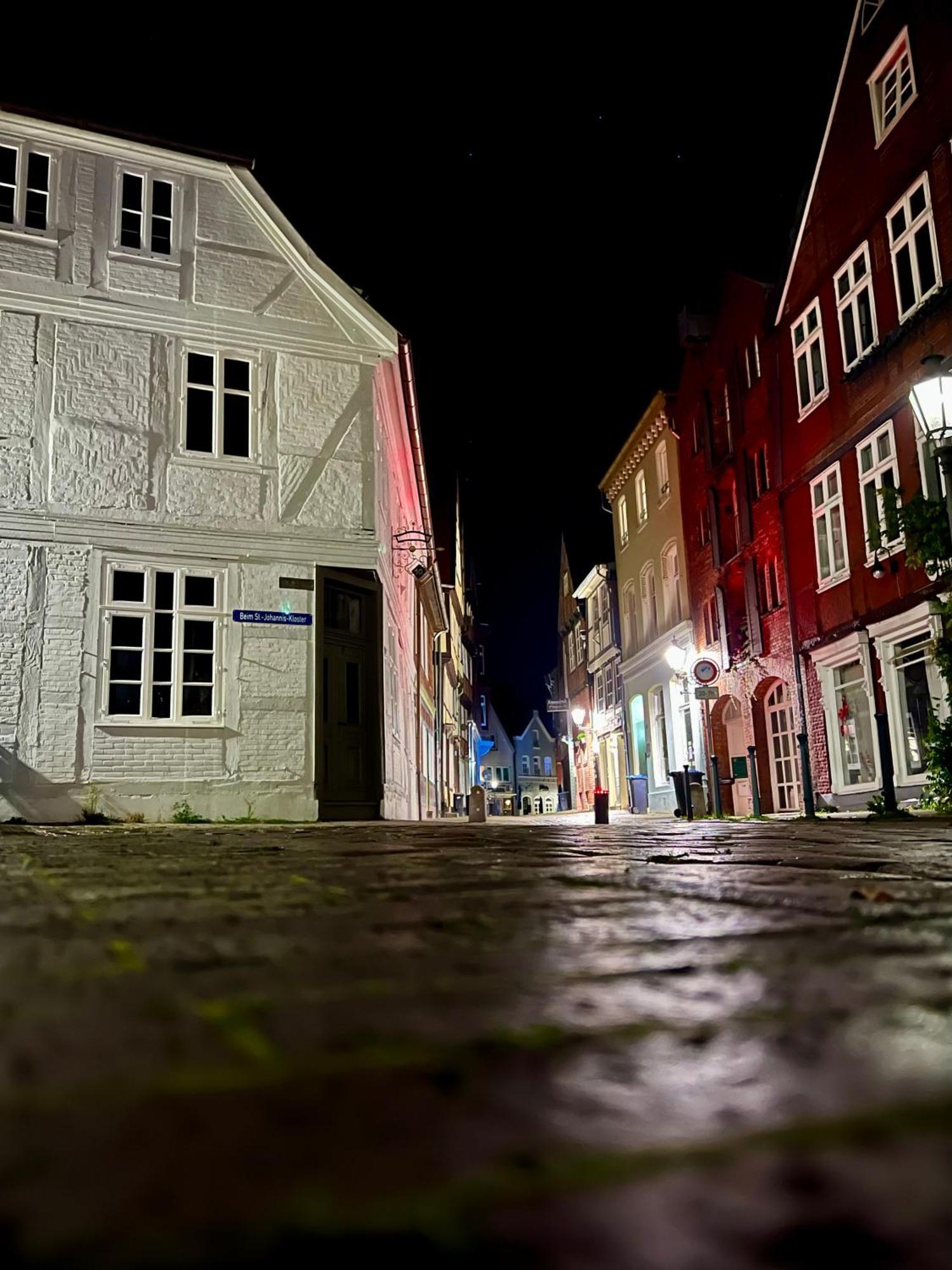 Moderne 2-Zimmer Wohnung! Wlan Und Netflix Inklusive! Zentral Gelegen In Der Historischen Altstadt! Stade Kültér fotó